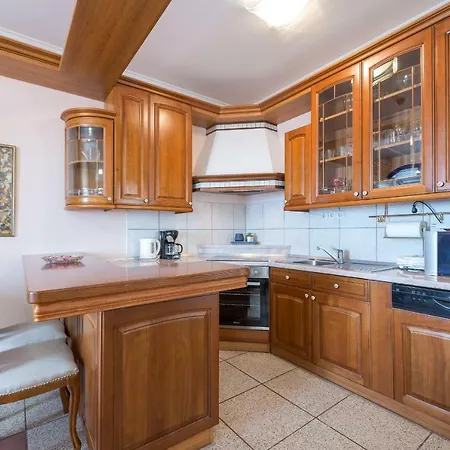 Oasis Apartment *