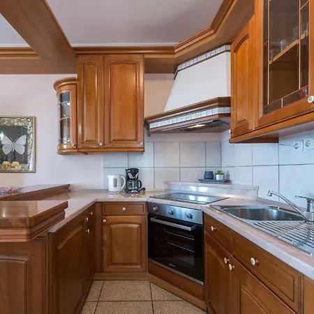 Oasis Apartment