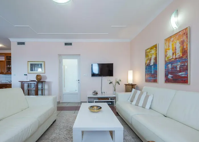 Oasis Ντουμπρόβνικ